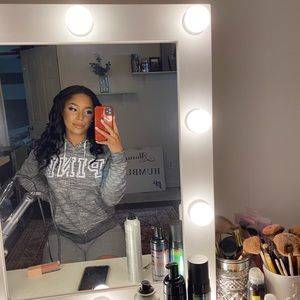 Meet your Posher, Eshona